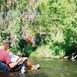 Crazy Creek The Chair Leaf Green/Black -Rod Tubes Verkoopwinkel Crazy Creek The Chair Leaf GreenBlack 5001 166 crazy creek chair demo5