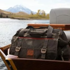 Fishpond Bighorn Kit Bag Peat Moss -Rod Tubes Verkoopwinkel Fishpond Bighorn Kit Bag Peat Moss BHKB PM bighorn kit bag boat 1 1