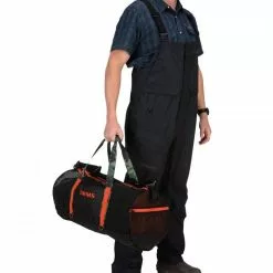 Simms Challenger Mesh Duffel-60L Hex Flo Camo Carbon -Rod Tubes Verkoopwinkel Simms Challenger Mesh Duffel 60L Hex Flo Camo Carbon 13368 008 00 13368 001 simms challenger mesh duffel 60l black f21 016 1680x