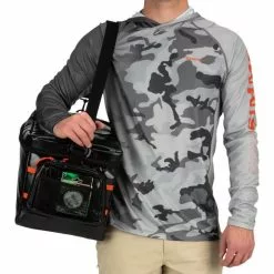 Simms Stash Bag Black 18 Simms Stash Bag Black -Rod Tubes Verkoopwinkel Simms Stash Bag Black 13457 001 00 dealerweb cms 4f04f905 0ed2 406e b5ba eeecb2877816