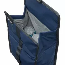 YETI Daytrip Lunch Bag Navy -Rod Tubes Verkoopwinkel YETI Daytrip Lunch Bag Navy SKU E150 NVY w 20190225 yeti product subway open quarter with 6 pack yeti ice navy b 1