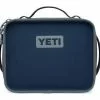 YETI Daytrip Lunch Box Navy 1 YETI Daytrip Lunch Box Navy -Rod Tubes Verkoopwinkel YETI Daytrip Lunch Box Navy SKU E155 NVY 191449 daytrip lunchbox navy front 1680x1024 2 f4592173 fa0e 4de9 ae31 0456052f6d04 1024x1024@2x 1