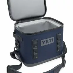 YETI Hopper Flip 12 Soft Cooler Navy 8 YETI Hopper Flip 12 Soft Cooler Navy -Rod Tubes Verkoopwinkel YETI Hopper Flip 12 Soft Cooler Navy SKU E161 NVY 191242 website assets studio navy flip 12 q open 1680x1024 1589932452338