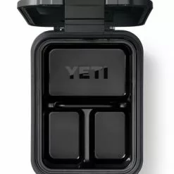YETI LoadOut GoBox 15 Charcoal -Rod Tubes Verkoopwinkel YETI LoadOut GoBox 15 Charcoal SKU 0606 CHA w 220027 site studio loadout gob 6