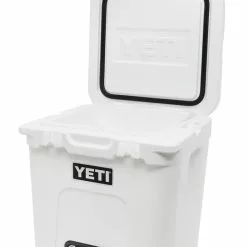 YETI Silo 22,7L Water Cooler -Rod Tubes Verkoopwinkel YETI Silo 227L Water Cooler SKU 0118 WHI yeti 20180921 product silo white lid up quarter turn b 1
