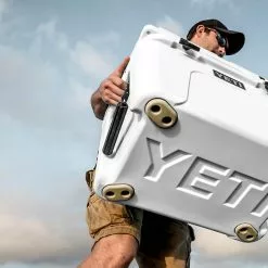 YETI Tundra 35 Cool Box Tan -Rod Tubes Verkoopwinkel YETI Tundra 35 Cool Box Tan SKU 0102 TAN div hard cooler 2 1