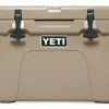 YETI Tundra 35 Cool Box Tan 2 YETI Tundra 35 Cool Box Tan -Rod Tubes Verkoopwinkel YETI Tundra 35 Cool Box Tan SKU 0102 TAN tundra 35 tan sku 0102 tan 1 1