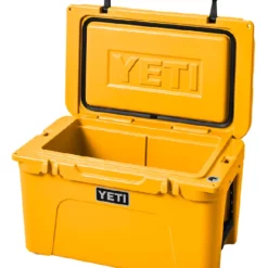 YETI Tundra 45 Cool Box Alpine Yellow 11 YETI Tundra 45 Cool Box Alpine Yellow -Rod Tubes Verkoopwinkel YETI Tundra 45 Cool Box Alpine Yellow SKU 0103 APY yeti tundra 45 cool box alpine yellow3