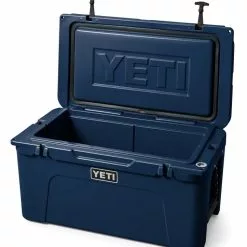 YETI Tundra 65 Cool Box Navy -Rod Tubes Verkoopwinkel YETI Tundra 65 Cool Box Navy SKU 0104 NVY tundra 65 navy 3qtr lid up 3416 b 2a9e6769 ebf6 45f3 8333 422c29d5025e
