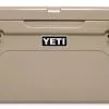 YETI Tundra 65 Cool Box Tan -Rod Tubes Verkoopwinkel YETI Tundra 65 Cool Box Tan SKU 0104 TAN yeti tundra 65 cool box tan1