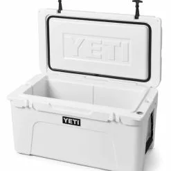 YETI Tundra 65 Cool Box White -Rod Tubes Verkoopwinkel YETI Tundra 65 Cool Box White SKU 0104 WHI tundra 65 white 3qtr lid up 3406 b 0a78f72d b24c 46af 86c9 1238652afa2e