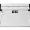 YETI Tundra 65 Cool Box White -Rod Tubes Verkoopwinkel YETI Tundra 65 Cool Box White SKU 0104 WHI tundra 65 white front 3326 b 26a0cd5d a10b 4011 9964 33880cbdd971