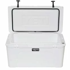 YETI Tundra 75 Cool Box White -Rod Tubes Verkoopwinkel YETI Tundra 75 Cool Box White SKU 0105 WHI 170545 yeti tundra 75w o 2400x2400 b