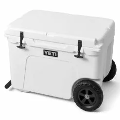 YETI Tundra Haul Wheeled Cool Box White 10 YETI Tundra Haul Wheeled Cool Box White -Rod Tubes Verkoopwinkel YETI Tundra Haul Wheeled Cool Box White SKU 0106 WHI tundra haul white 3qtr handle down lid down 3397 b 2